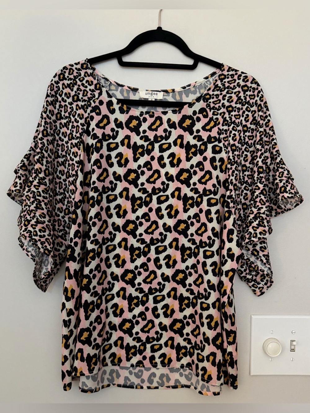 Umgee Pink & Black Leopard Print Ruffle Sleeve Tunic